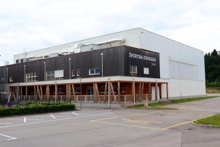 NAPIS ŠPORTNA DVORANA RAKEK 12 FOTO LJUBO VUKELIČ